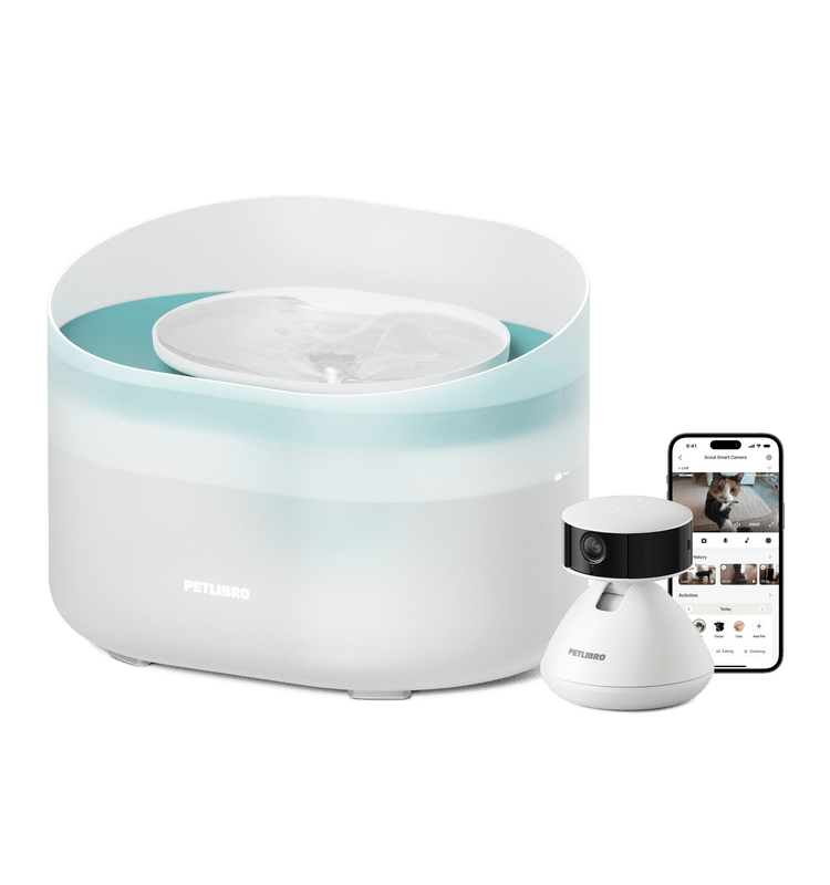 Petlibro litter box, white self cleaning self clean unit with odor control, shown with smart camera and app screen monitoring cat