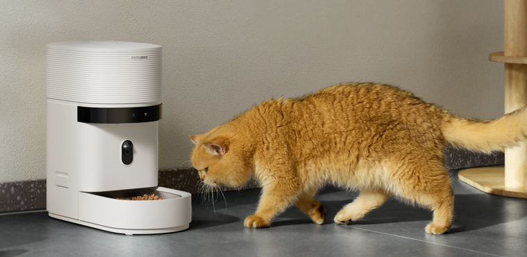 Petlibro smart cat feeder with camera, reliable wifi cat feeder for multiple cats, cat feeder portion control; cat eating kibble Blog Guide PDP